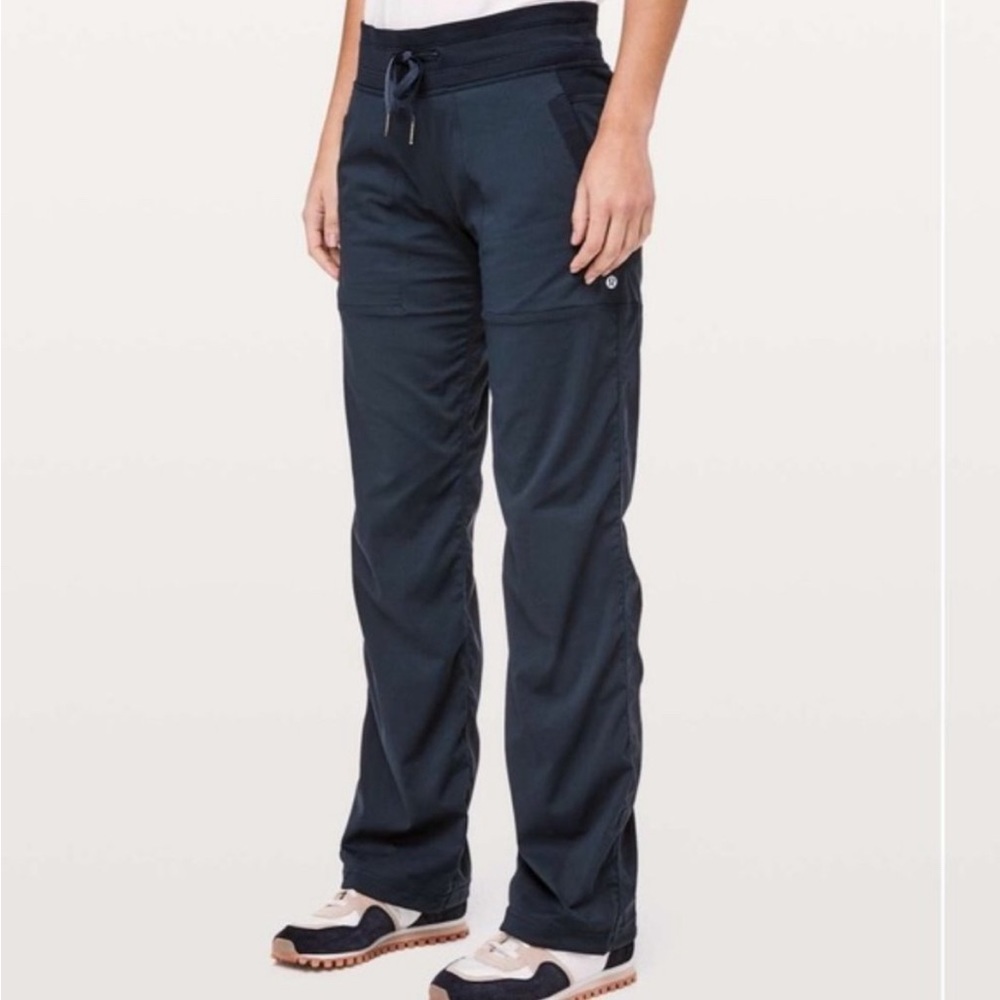 Lululemon Dance Studio Pant III Unlined in True Navy size 6